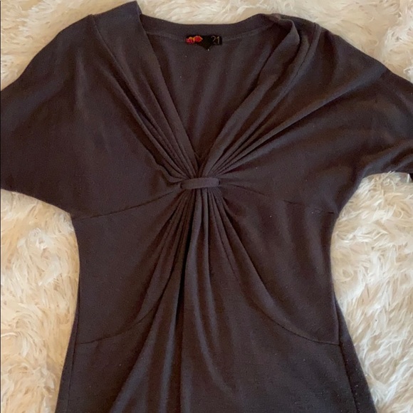 Grey tee - Picture 1 of 3